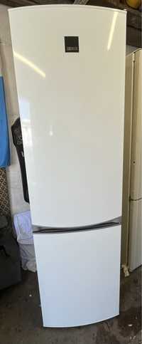 Продам холодильник ZANUSSI 2-x метровый