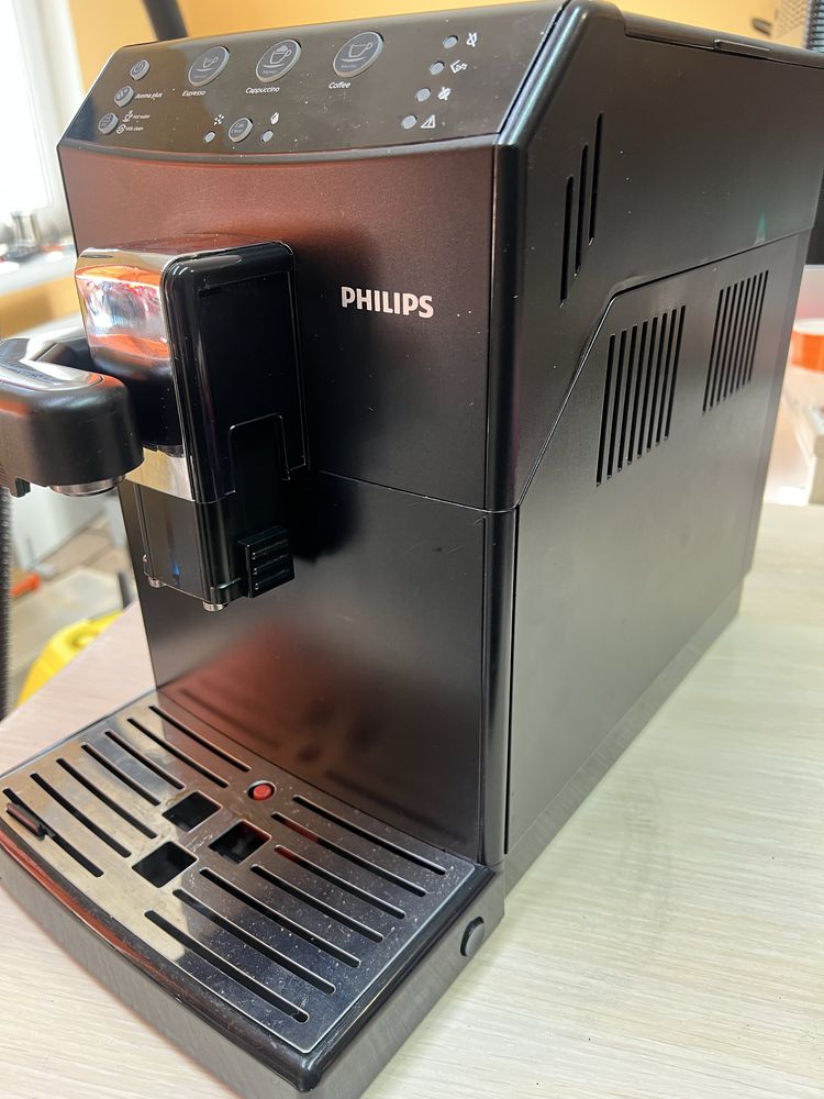 Продам кофемашина Saeco-Philips Minuto Капучино