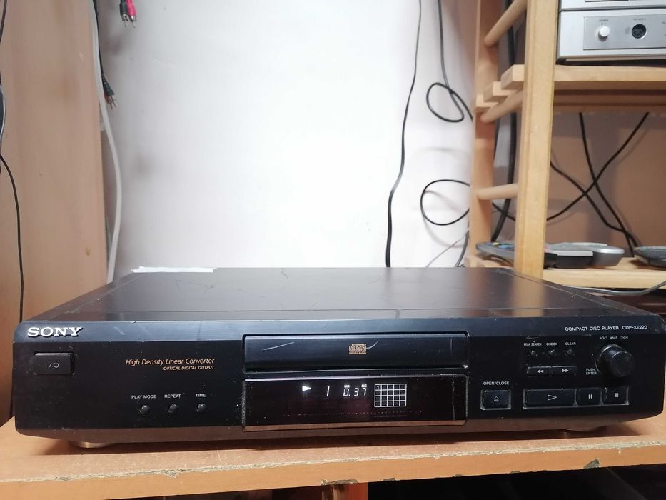 Odtwarzacz CD Sony CDP-XE220