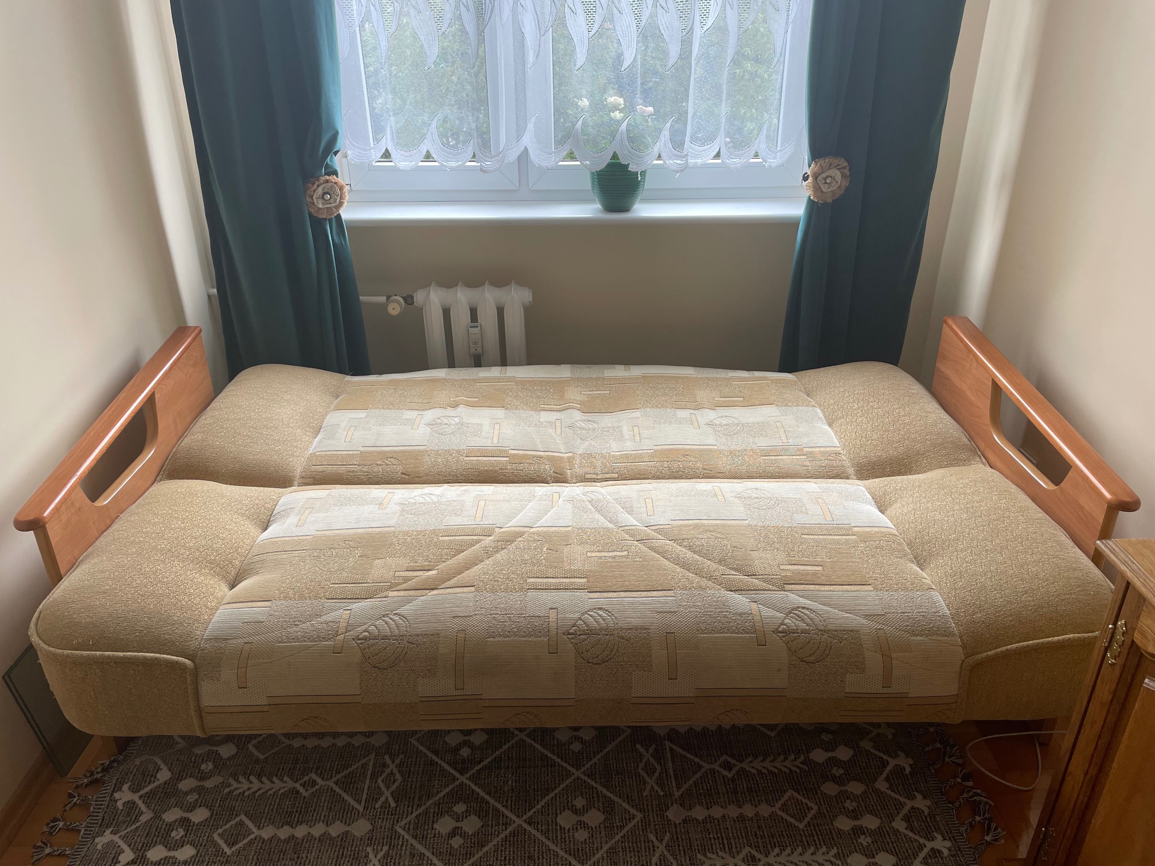 Sofa Wersalka rozkładana z pojemnikiem na pościel 130 x 200