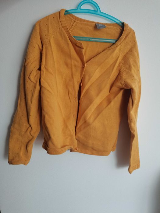 Milutki cienki sweterek