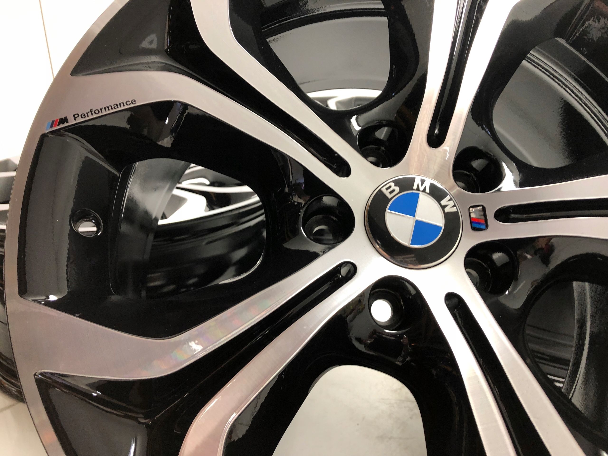 Felgi 19 BMW X5 X6 E70 F15 m Performance Ideal
