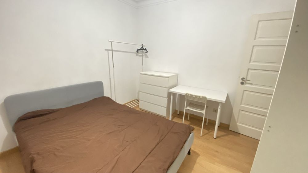 Alugo quarto - Entrada imediata