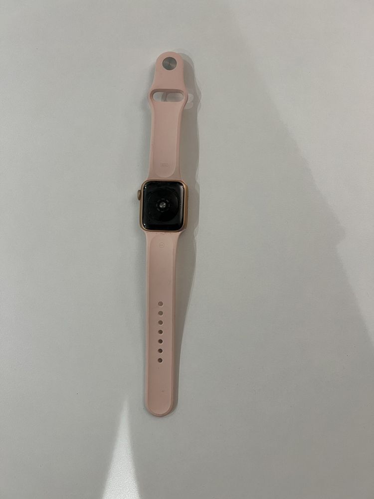 Apple watch SE 2022 com carregador