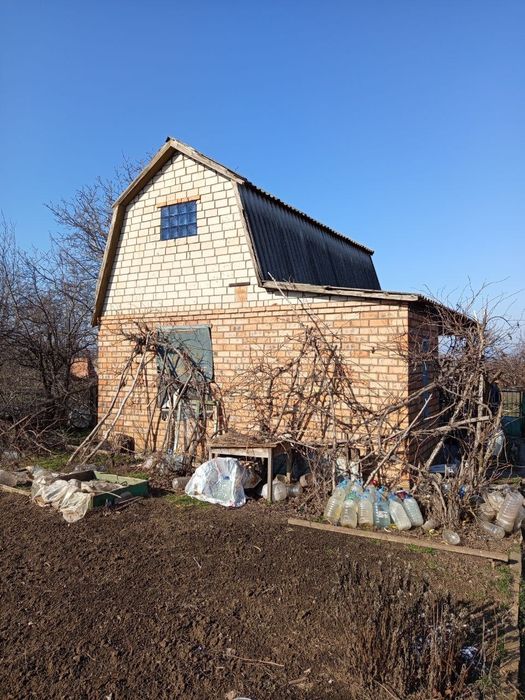 Продам дачный домик под разборку
