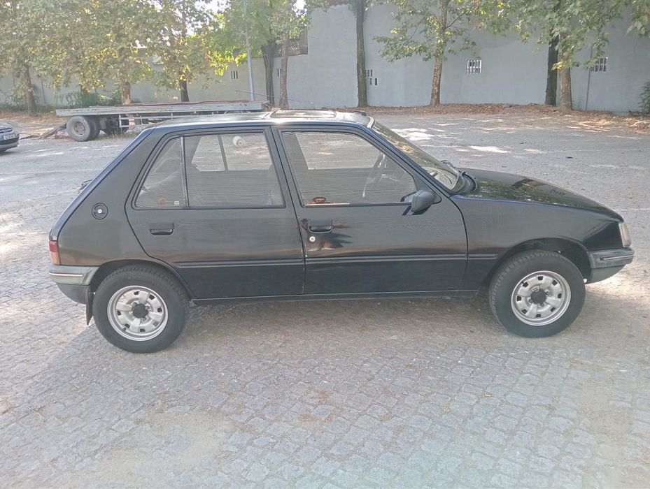 Peugeot 205 Color Line