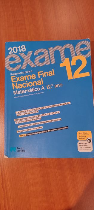 Livros de preparação de exames matamatica e português  12°Ano