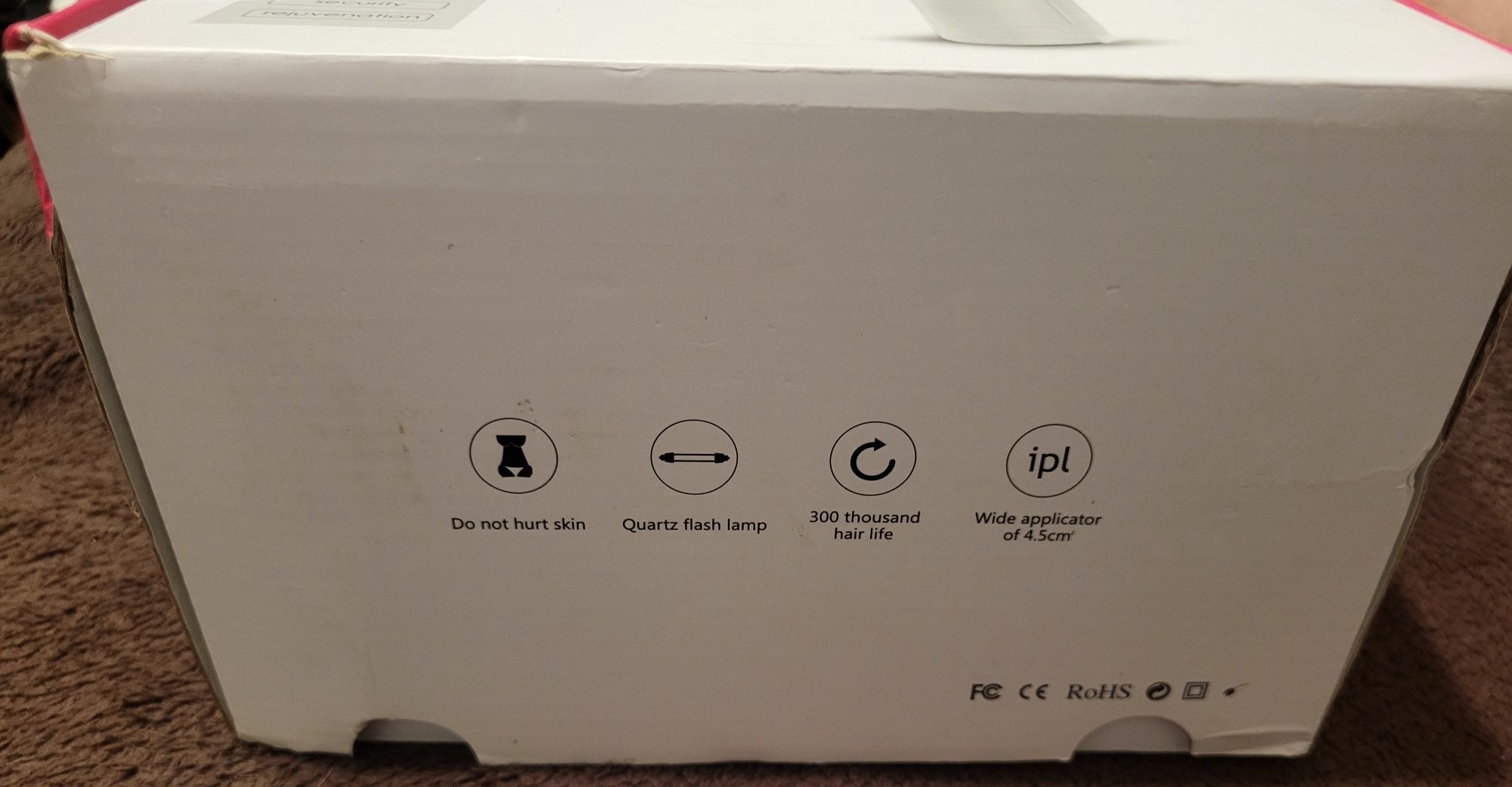 Intense pulsed light IPL, laser, depilacja