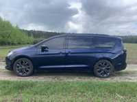 Chrysler Pacifica s touring L plus