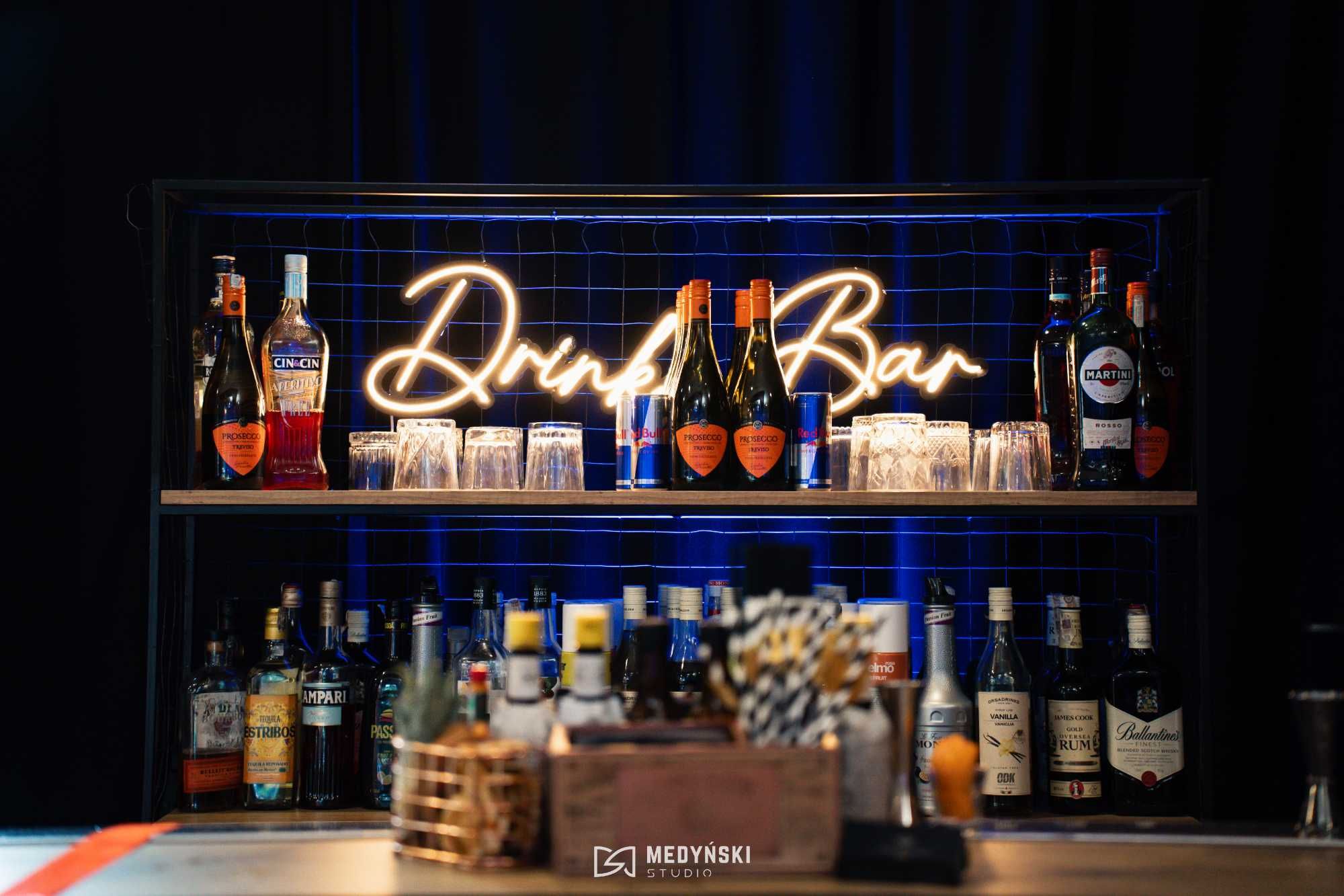PLATINUM SERVICE - Drink bar - Mobilni barmani na wesele, urodziny