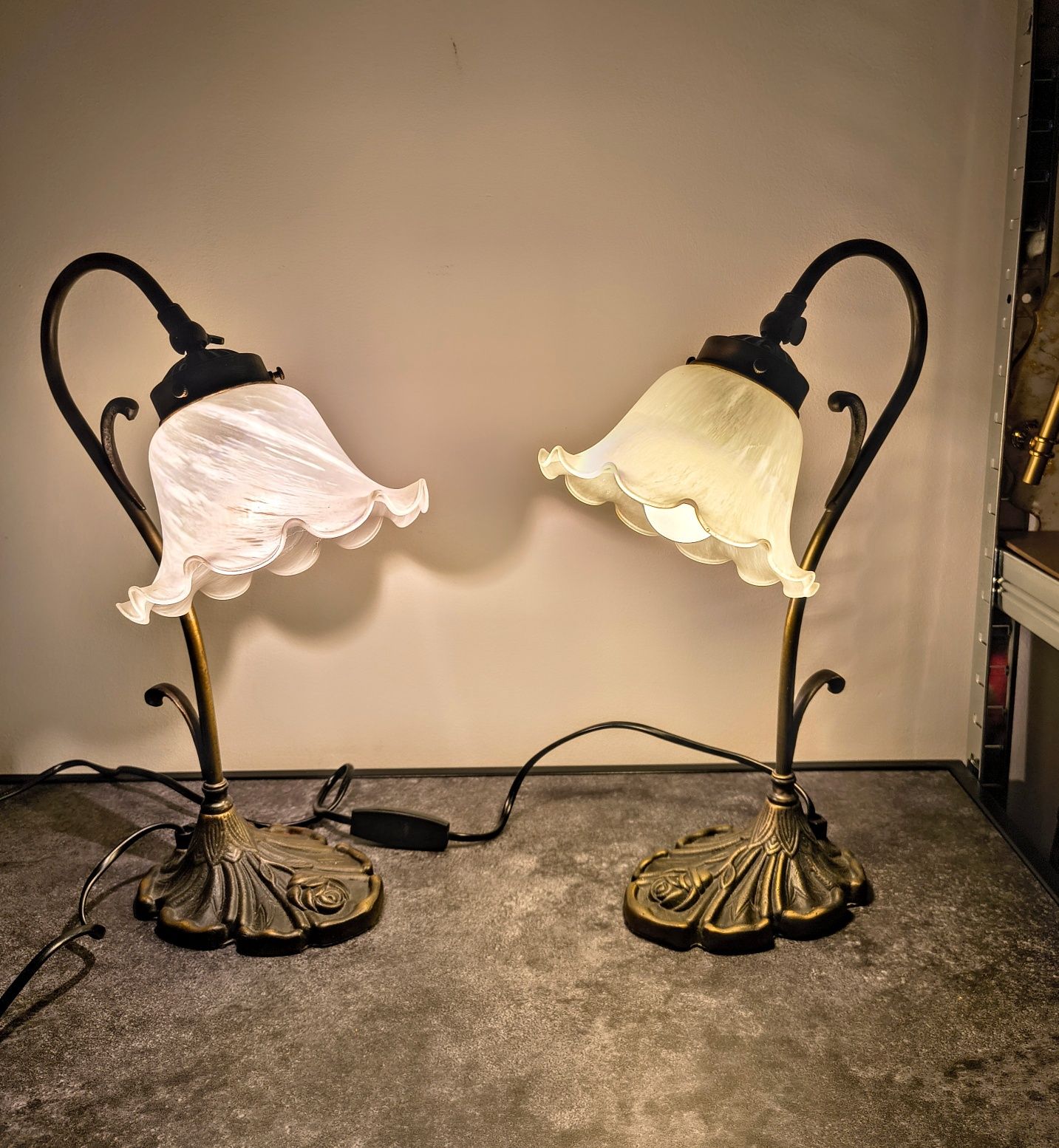 2 lampy stołowe / nocne / biurowe "kwiat" Art deco