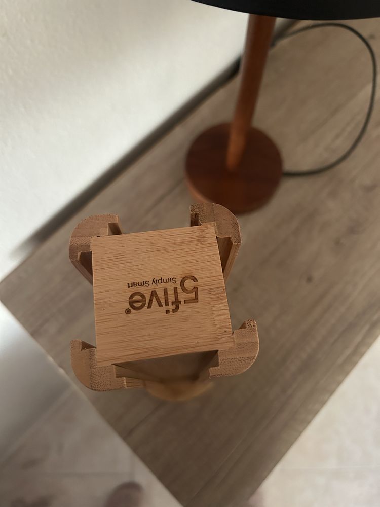 Suporte para cápsulas de café pequenas.