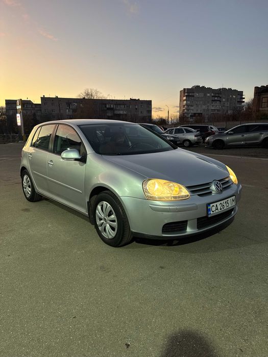 Volkswagen Golf 5 бензин 1.6 FSI покоління Typ V