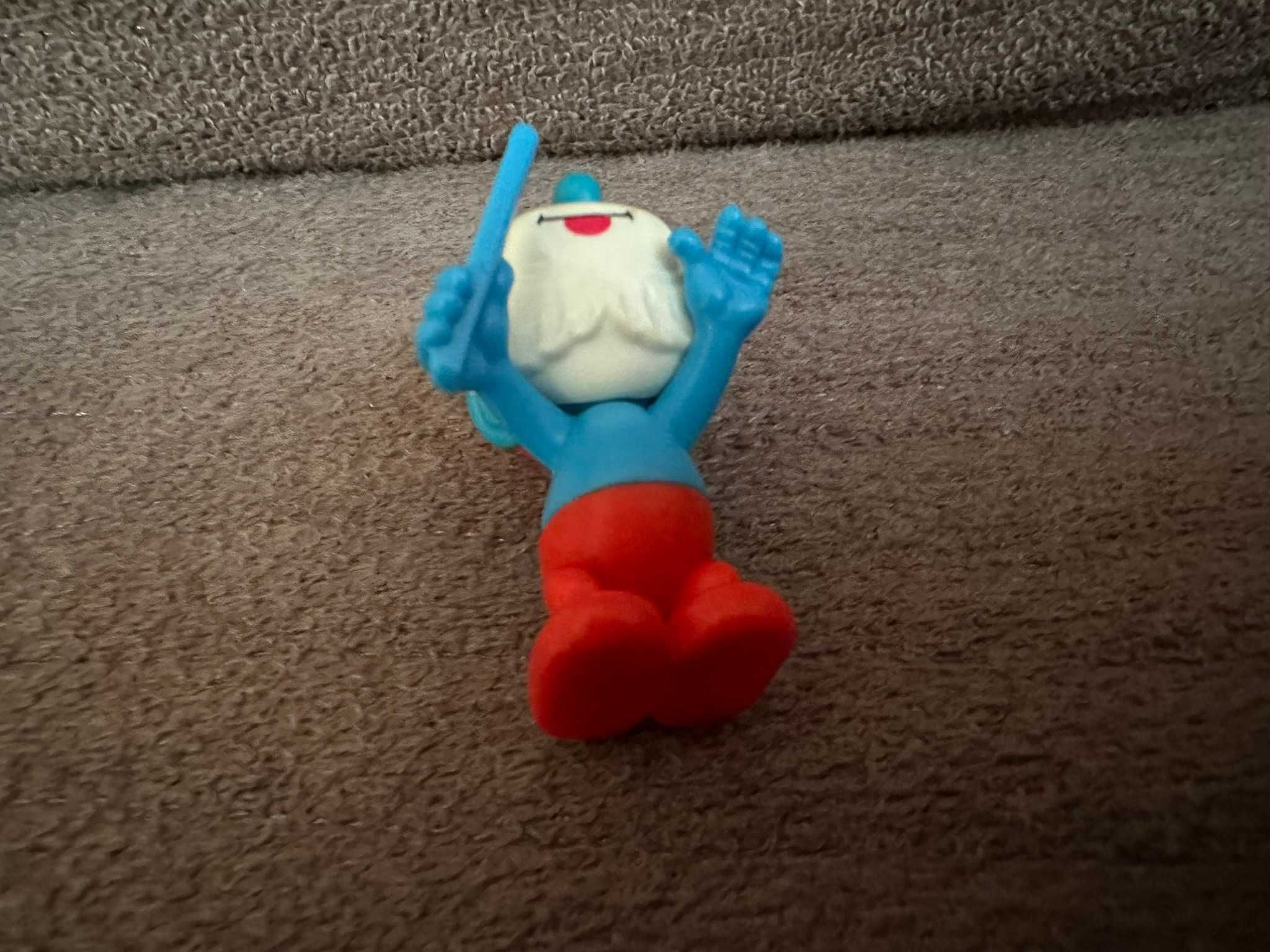 Figurka Smerfy Kinder Papa Smerf dyrygent orkiestry Smerfów
