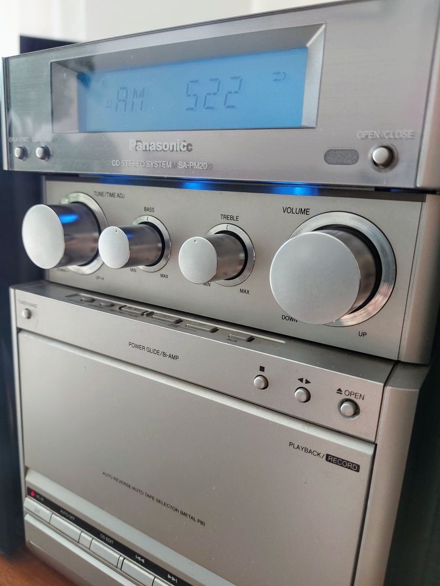 Wieża Panasonic CD radio