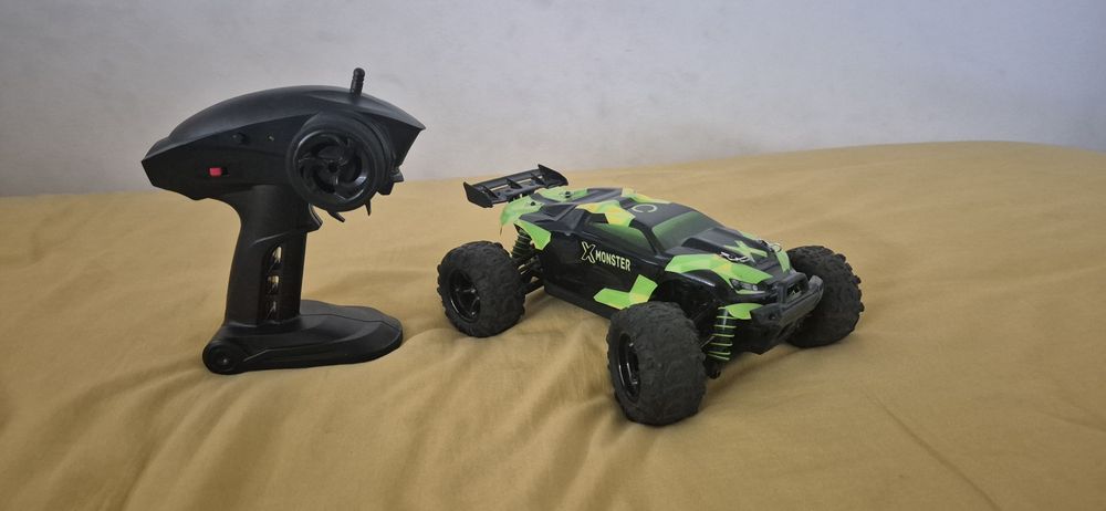 Carro telecomandado X-Monster