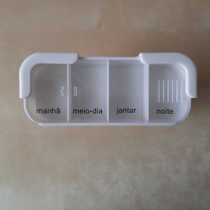 Caixa doseadora para medicamentos