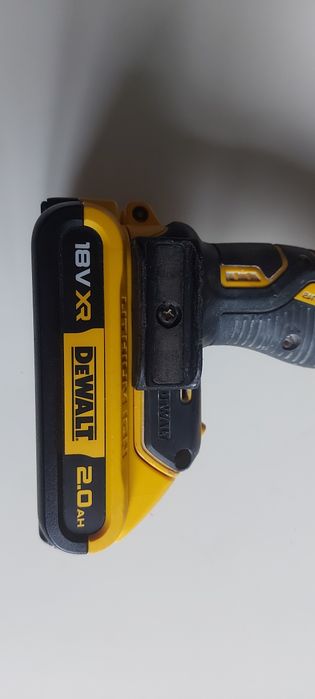 Wkrętarko-wiertarka DeWalt DCD795 z akumulatorem 2.0Ah