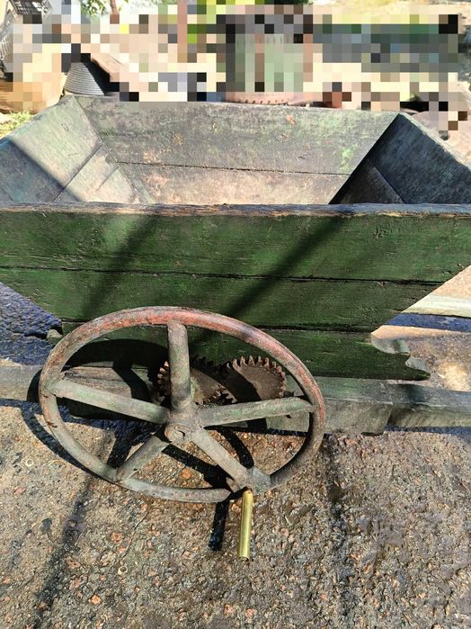 Дробилка для винограду