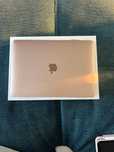 MacBook Air 13 z procesorem Intel Core i5 ósmej generacji