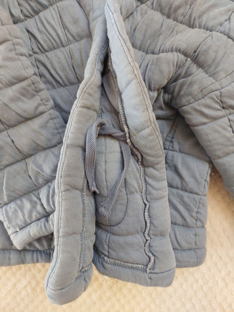 Dziecięcy, jasnoniebieski, pikowany blezer.Zara. Rozmiar 98 cm