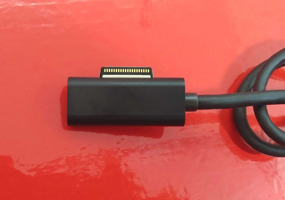 Док-станция Microsoft Dock 1661 видео 4K для планшета или бука Surface