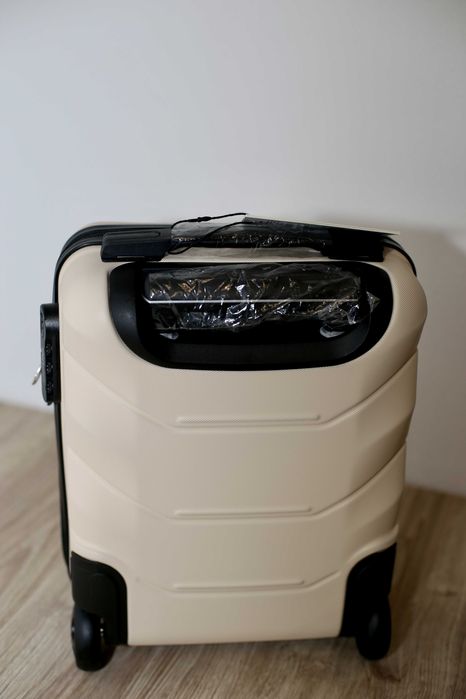 Дорожня валіза на колесах 147-2 XS для WIZZAIR 40x30x20