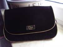 czarna kosmetyczka Dior