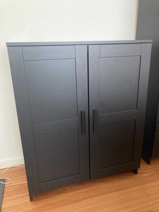 Aparador IKEA BRIMNES – cor preta