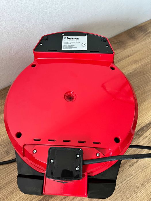 Składany grill elektryczny Bestron APZ400 czerwony 1800 W