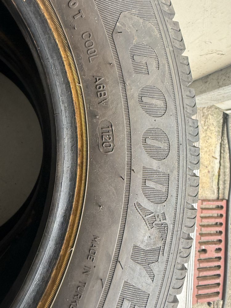 Opony 215/65/16 C GoodYear 2020 Rok 2 szt
