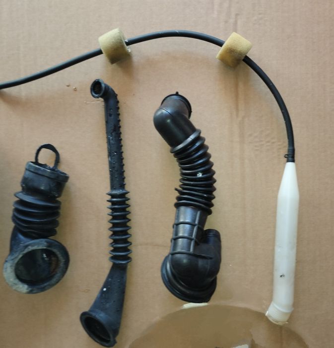 Патрубки до пральної машини Indesit w105tx (БВ)