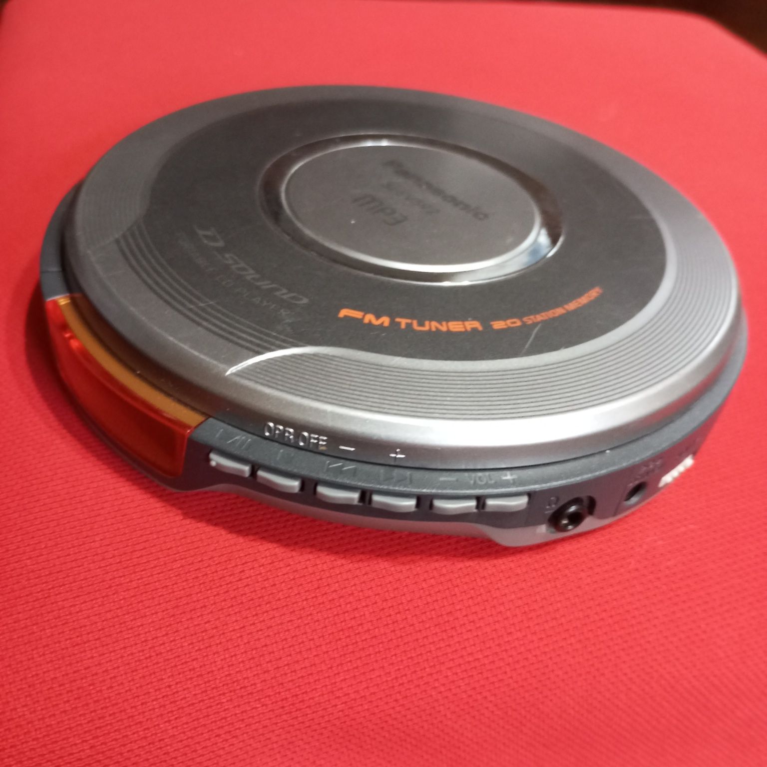 MP3-CD плеер с FM приемником