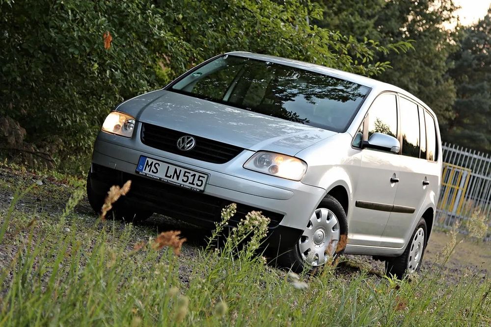 Volkswagen Touran 1,9 TDI*105 Ps**7-Osobowy**Klima**Sprowadzony**Ładny**Zobacz**Na**Żywo