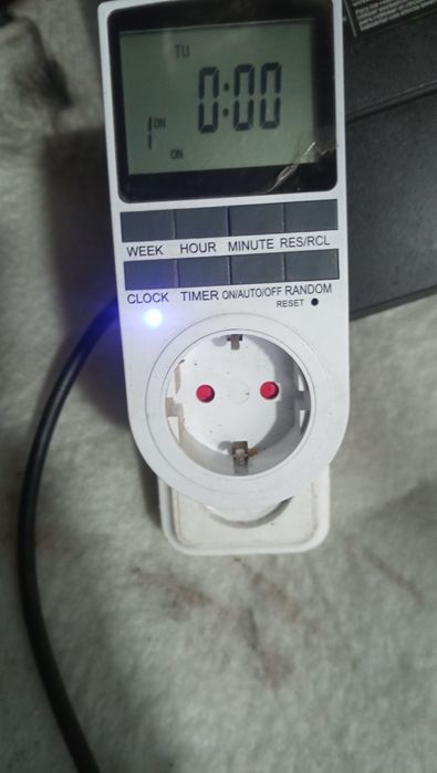 Прибор для затримки часу багато функцій новий дисплей ще в плівці