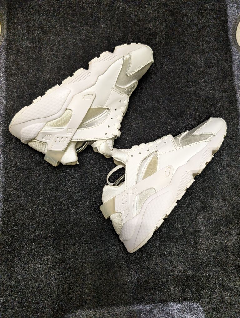 Кросівки Nike air huarache 40-41р. 26см оригінал відмінний стан