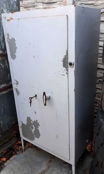 Szafa metalowa 150x70x45cm