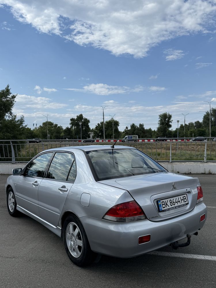 Mitsubishi Lancer 9