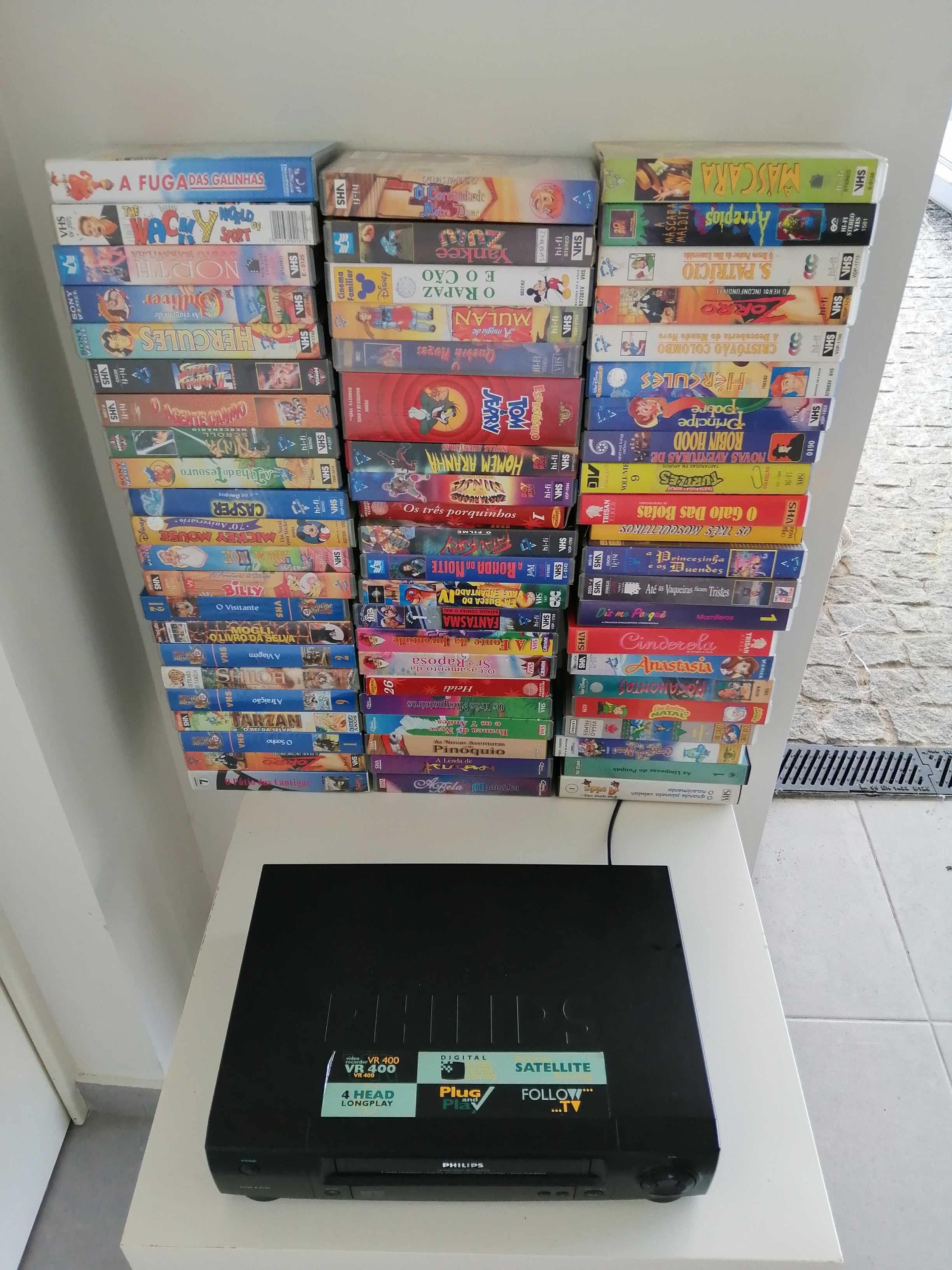 Leitor VHS + coleção de filmes