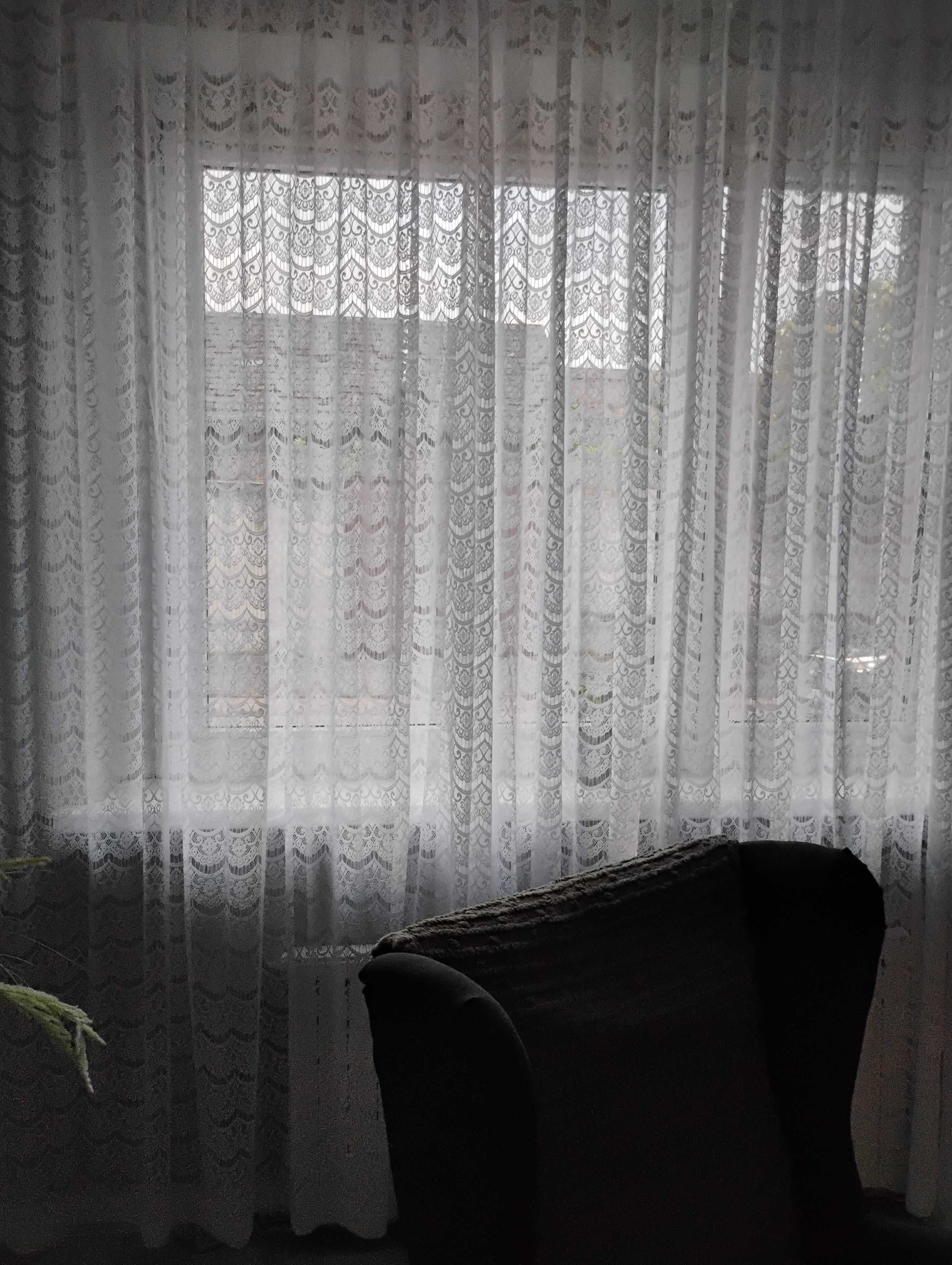 Sprzedam firane szer 3m dl 2.50 m
