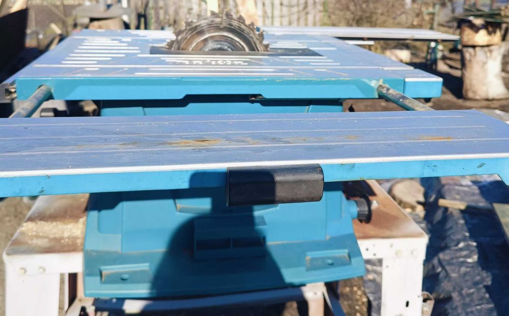 Pilarka stołowa MAKITA MLT 100