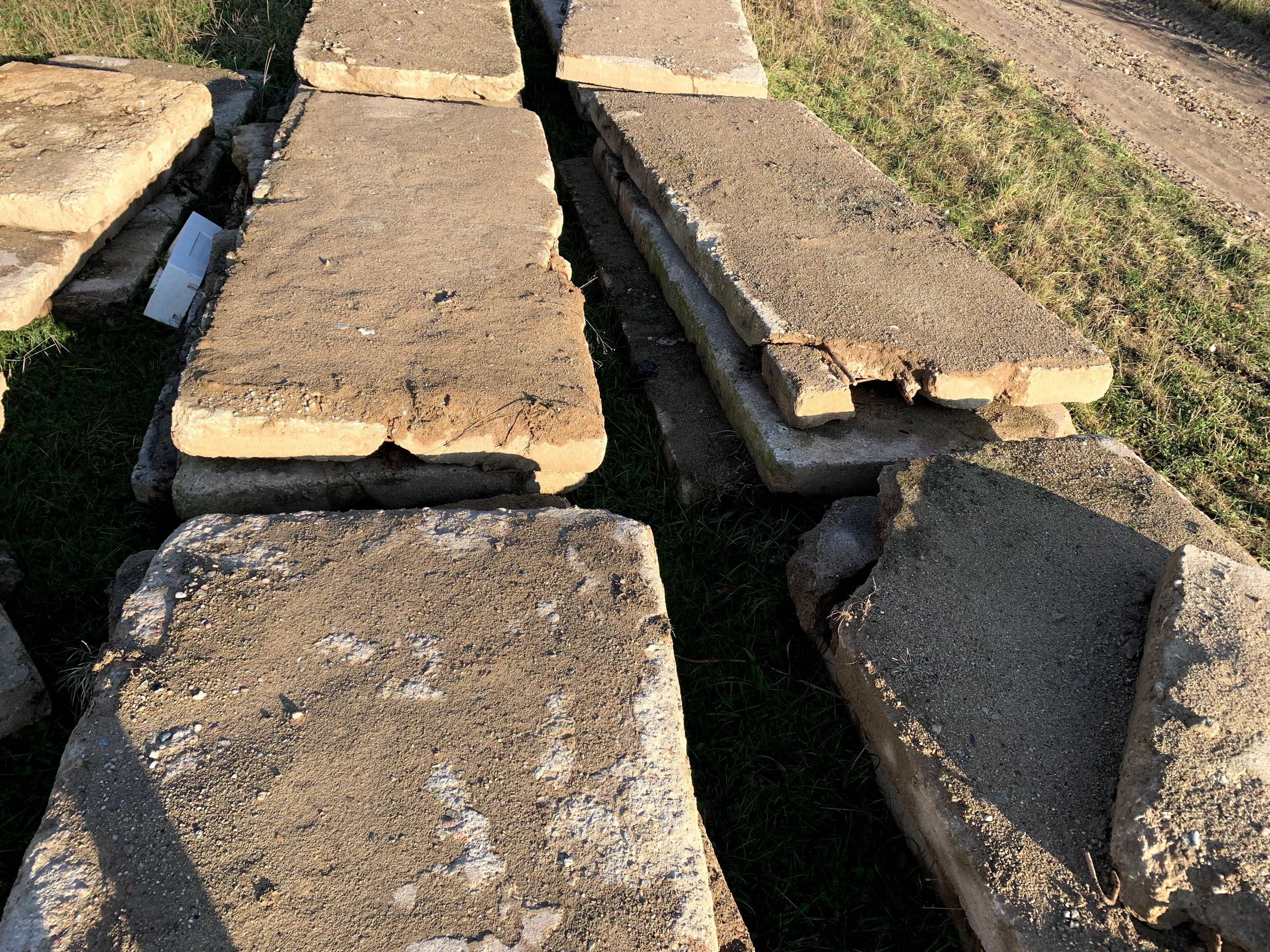 Płyty drogowe Zbrojone Używane 6 sztuk + gratis złamane
