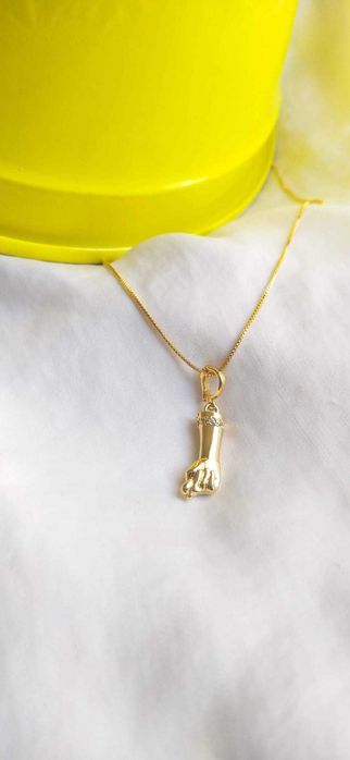 Colar figa proteção banhado em ouro 18k