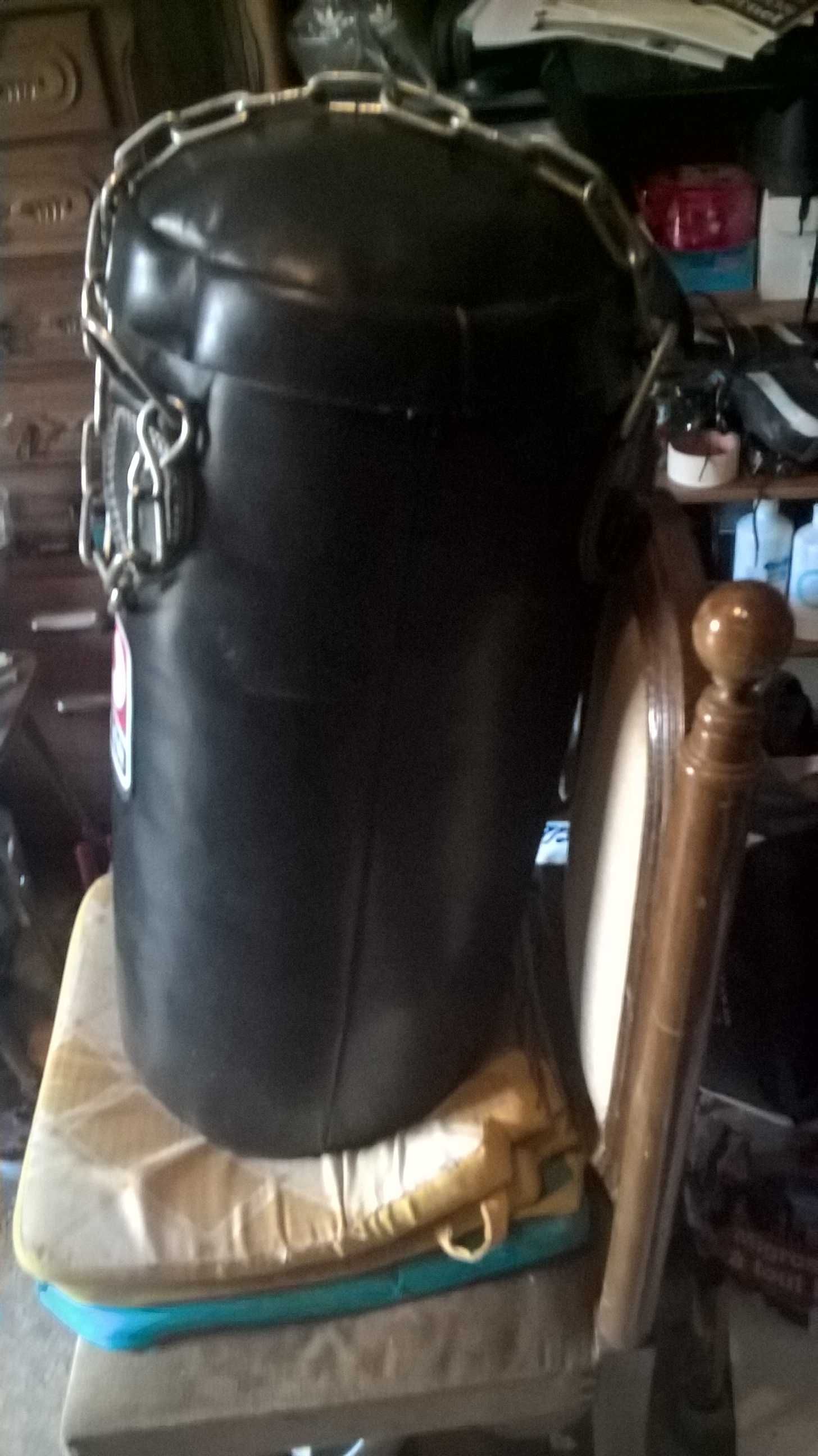 saco de boxe         .