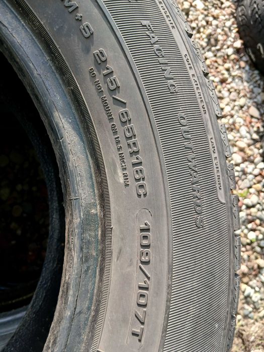 Opona używana 215/65R16C Goodyear Cargo Vector 1szt.