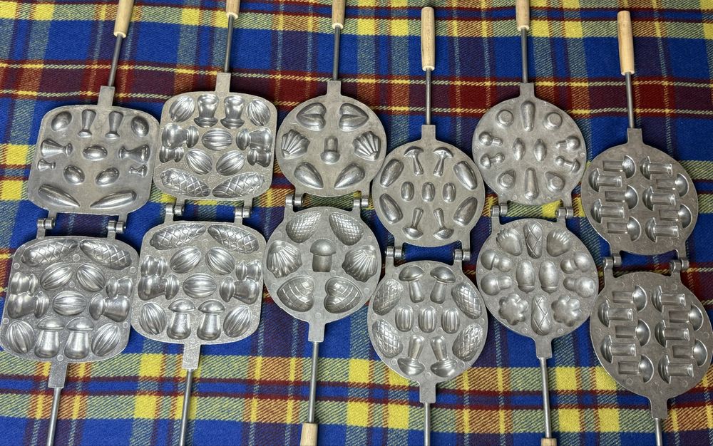 Горішниця форма для випічки на газу