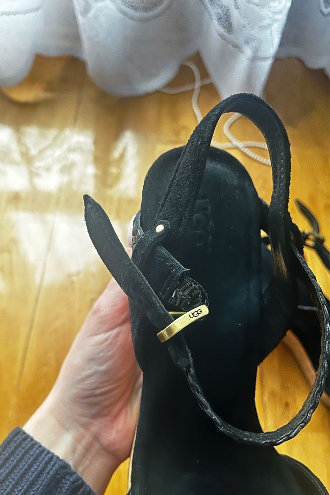 Buty sandały UGG Alessio skórzane zamsz 40 leather