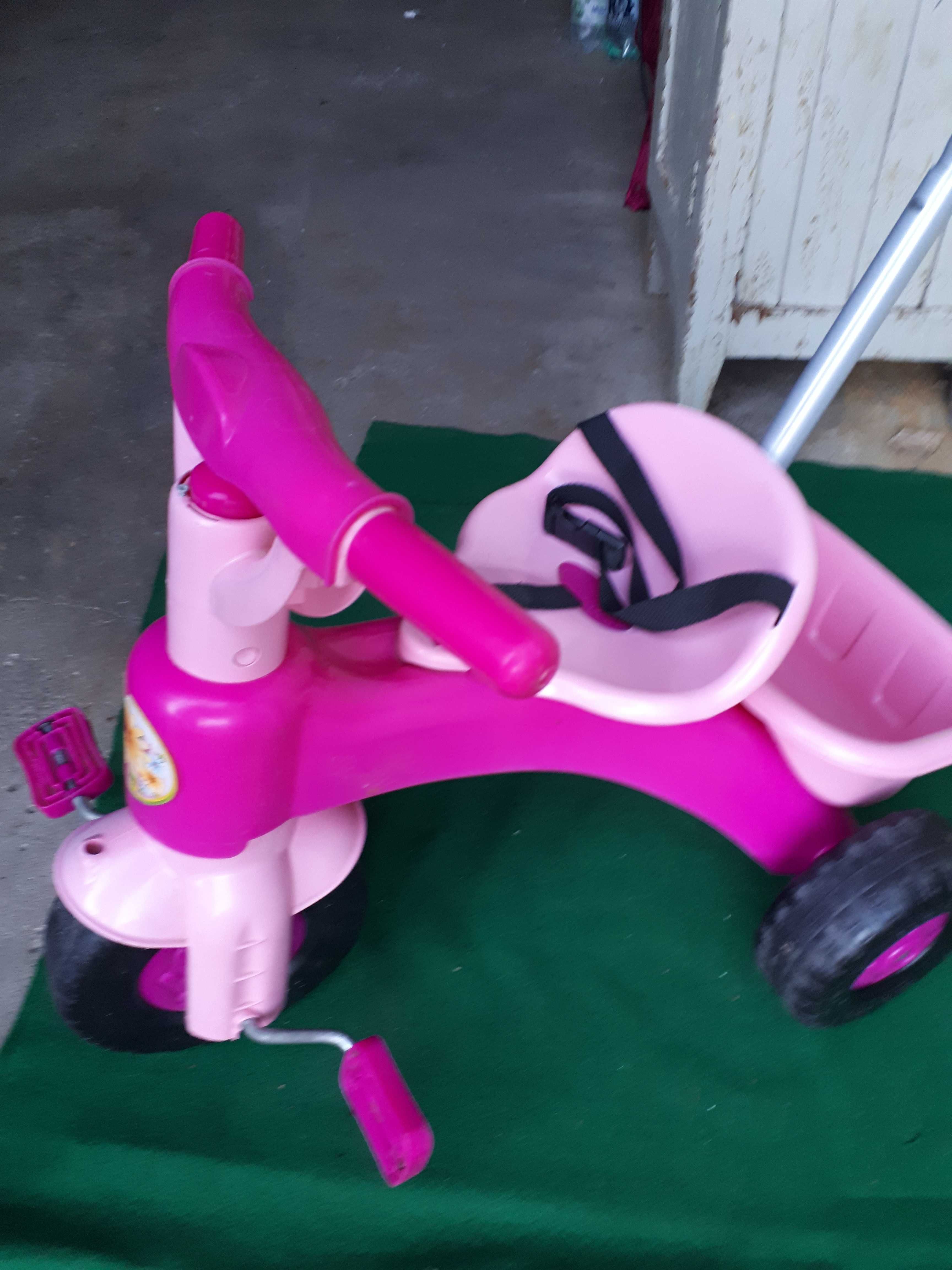 Różowy rowerek marki MOCHTOYS