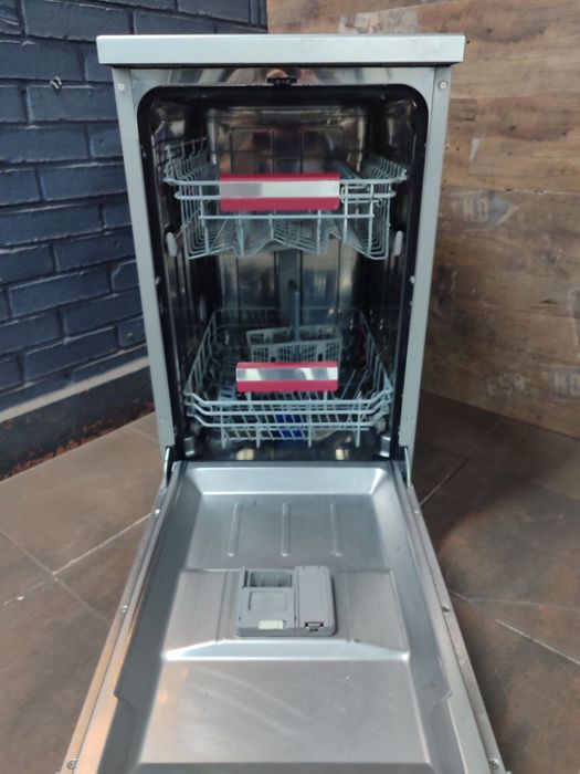 Посудомийна посудомойка Bosch SPS46MI08E SilencePlus 45 см