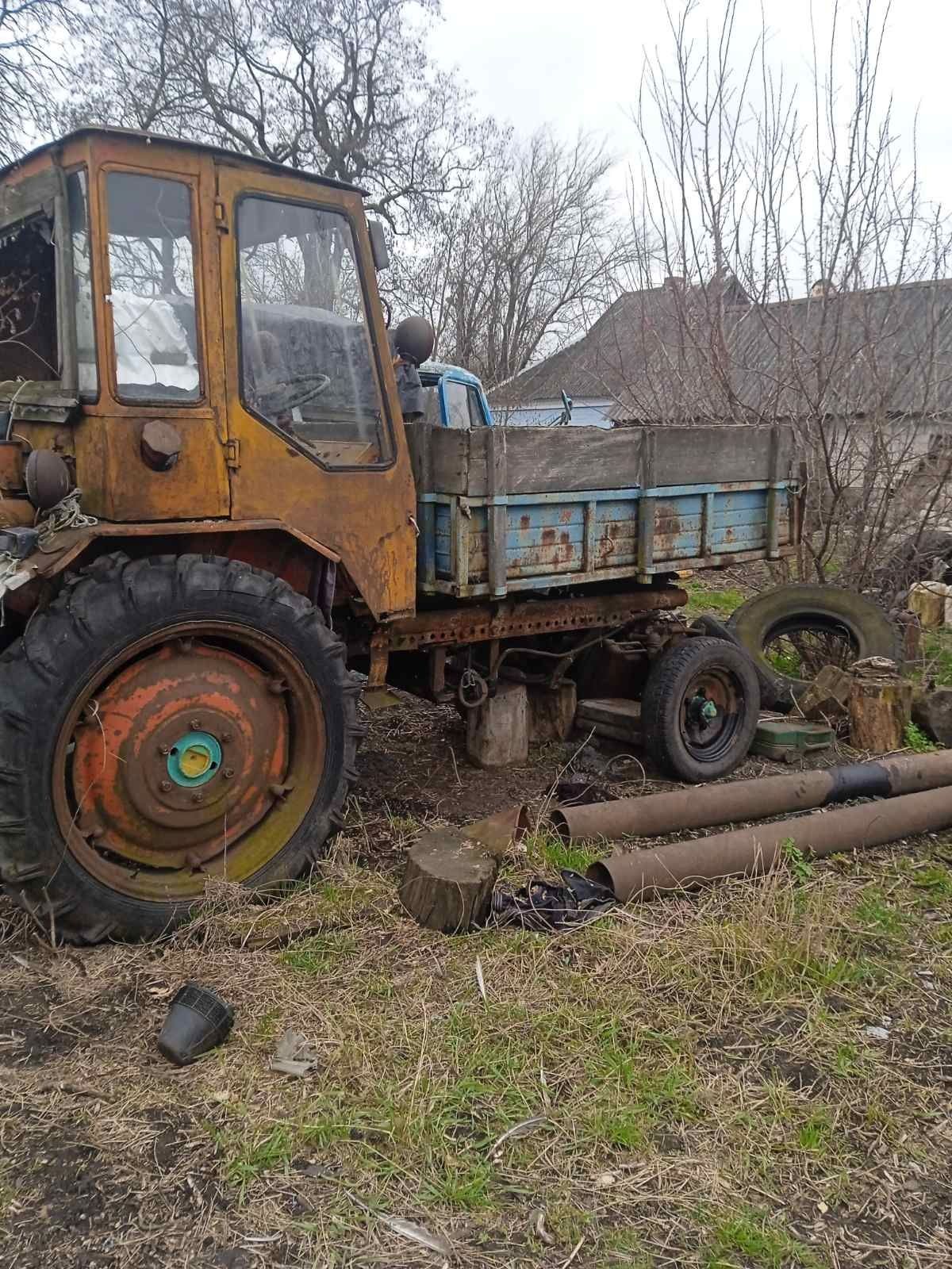 Продам трактор колісний